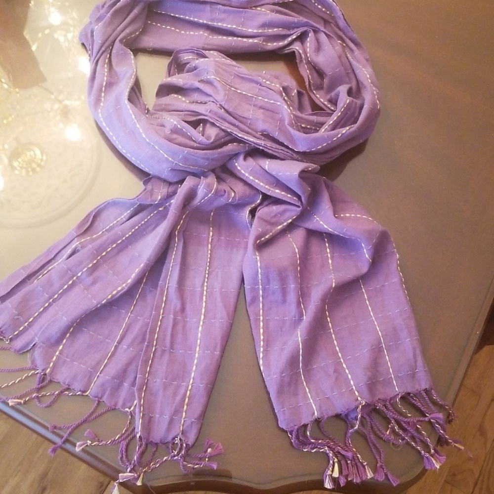 Purple and gold wrap
